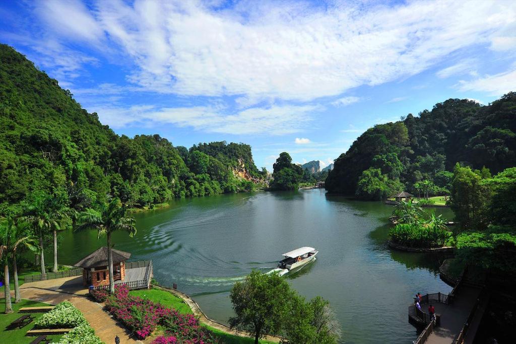 6-7pax 3br Waterpark W Ps4 Near Ipoh Town * Kampong Pinji