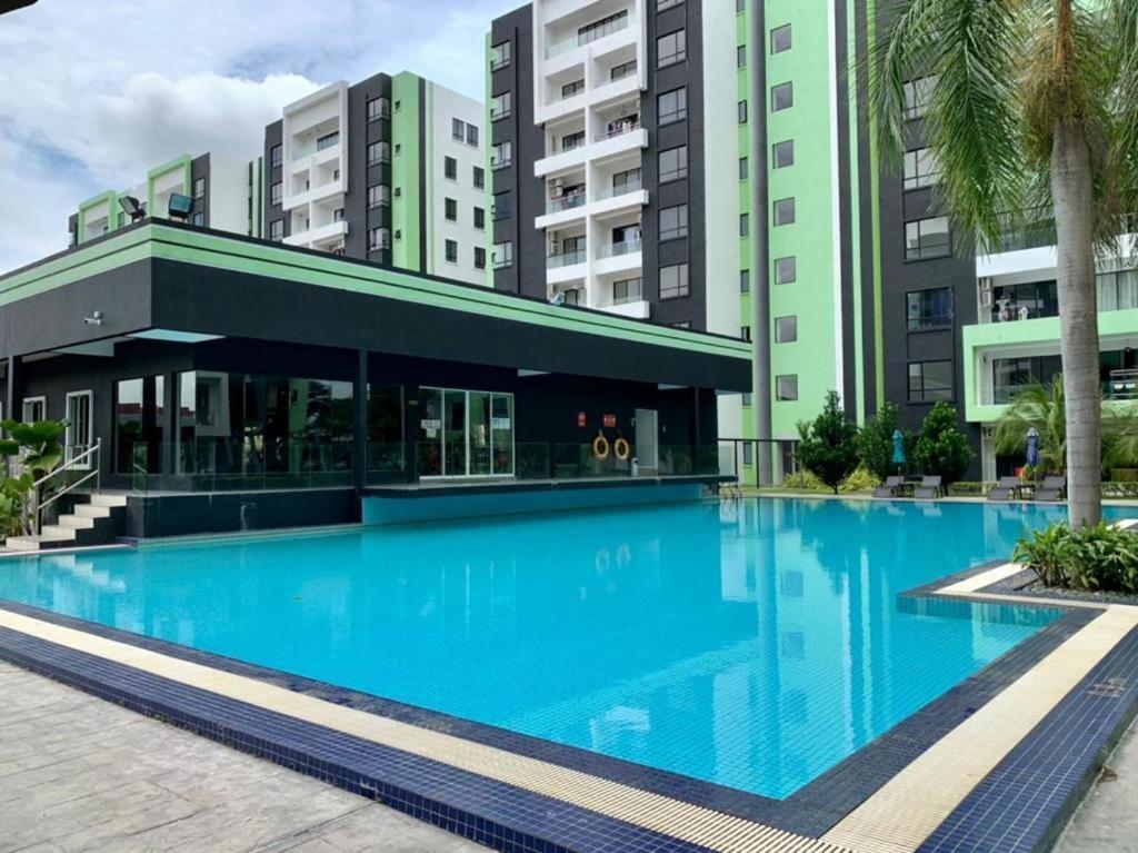 6-7pax 3br Waterpark W Ps4 Near Ipoh Town Apartment *